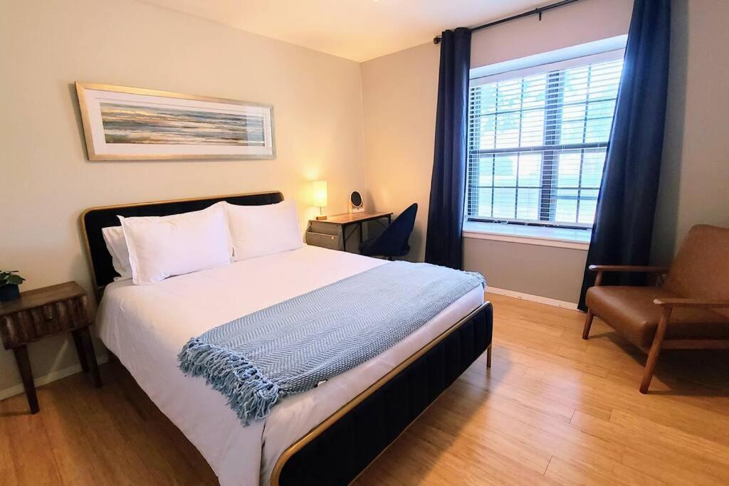 Centrally Located In Rogers And Bentonville! -Private Rooms Εξωτερικό φωτογραφία
