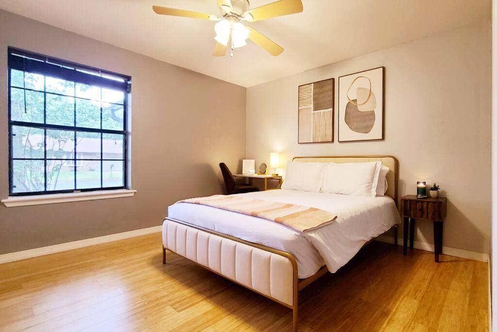 Centrally Located In Rogers And Bentonville! -Private Rooms Δωμάτιο φωτογραφία